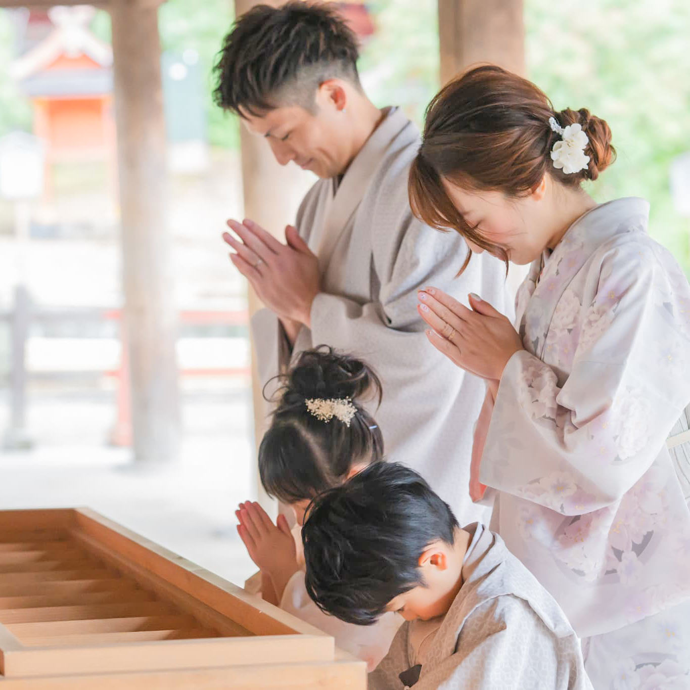 七五三(753)奈良市_フォトスタジオワタナベ(渡辺写真館)奈良押熊店_神社へのお参り